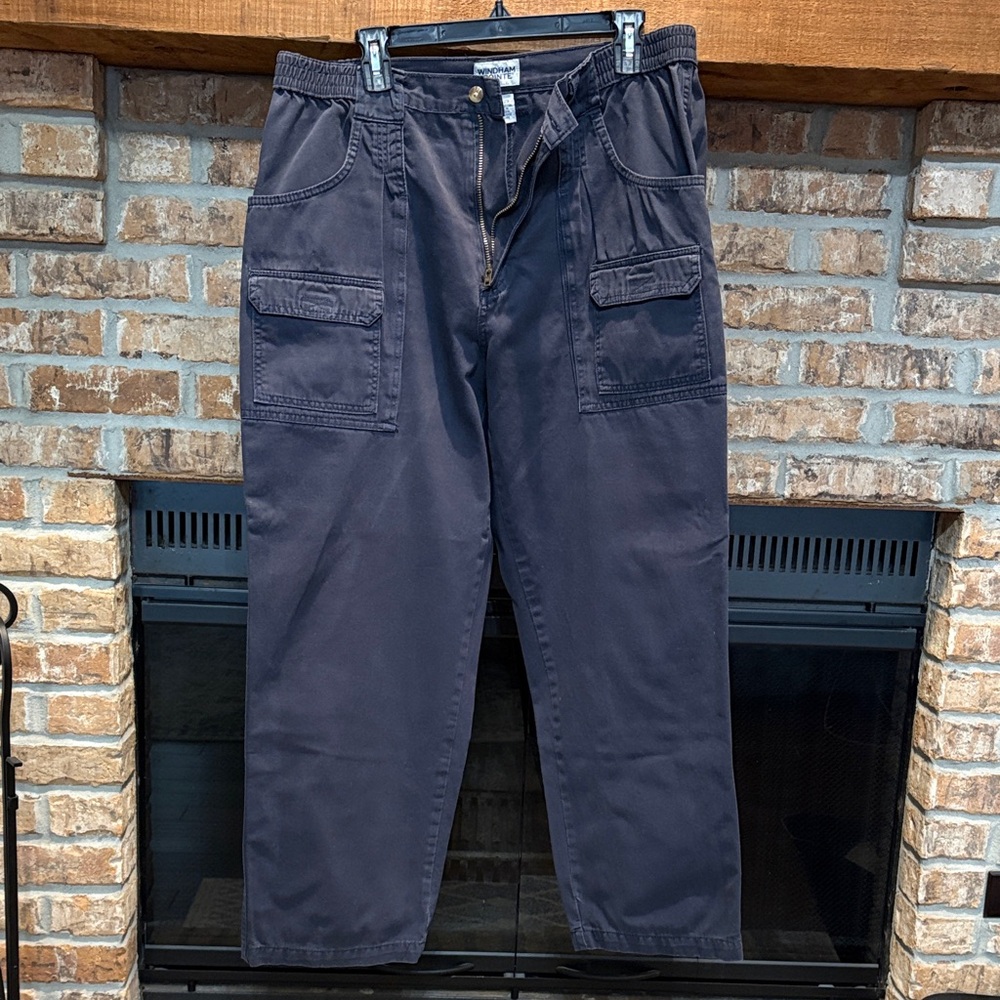 Men’s casual khakis